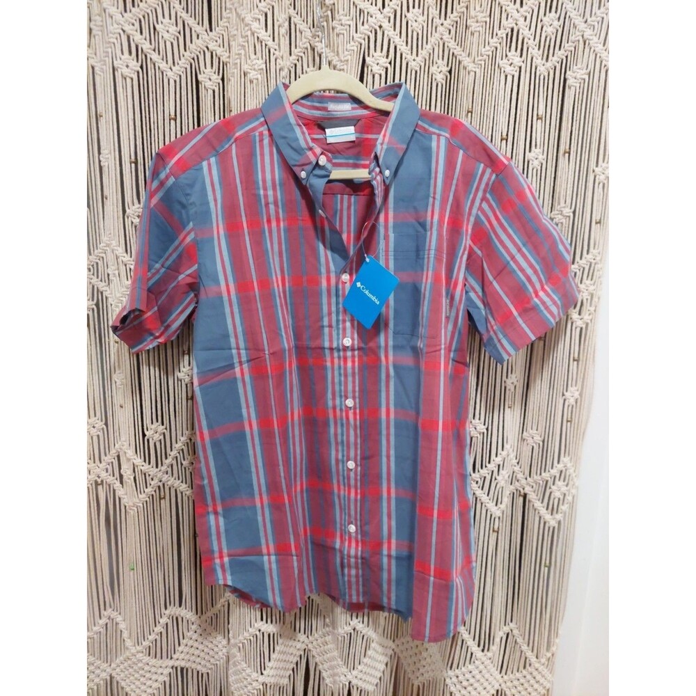 NEW Columbia Men's M Red Gray Plaid Button-Down Short Sleeves with Front Pocket